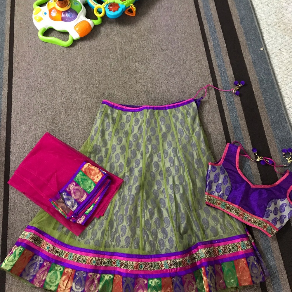 8 to 9 year girls chniyacholi